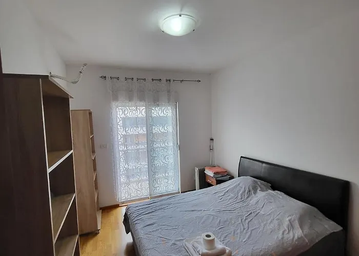 Angelika Kvart Daire Podgoriçe